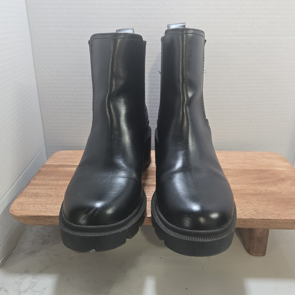 Universal Thread Black Chunky Platform Chelsea‎ Boots Lug Sole Size 8.5